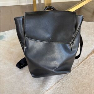 Matt & Nat Sleek Black Backpack